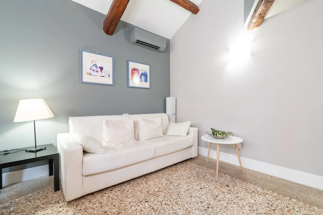 Ve.N.I.Ce Cera San Marco Terrace Apartment Venice