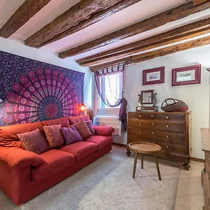 Piccolo - Cozy In The Heart Of Authentic Apartament