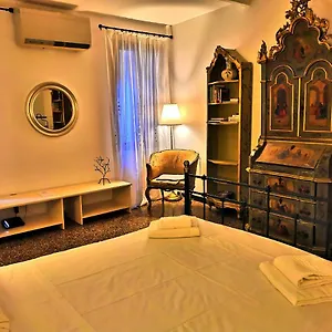 Ruga Giuffa Apartament
